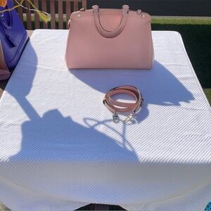 LOUIS VUITTON
Rose Ballerine Epi Leather Brea MM Bag